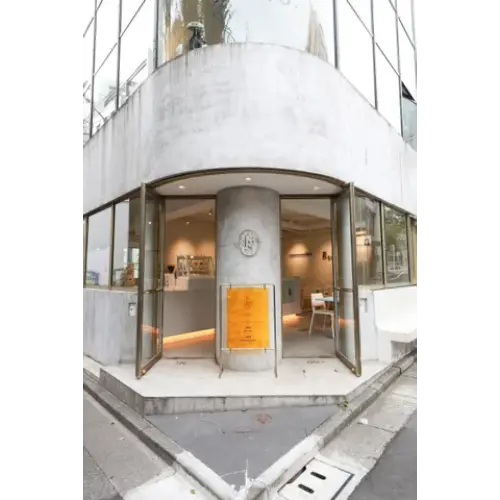 東京・恵比寿のヴィーガンカフェ「フルーツアンドシーズン」店舗外観