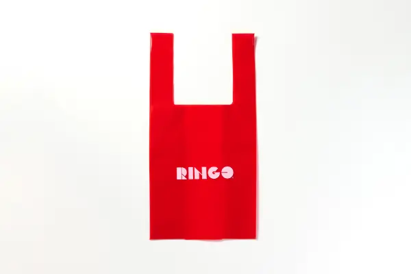 焼きたてカスタードアップルパイ専門店「RINGO」の夏限定アイテム「RINGO TPUクリアバッグ」