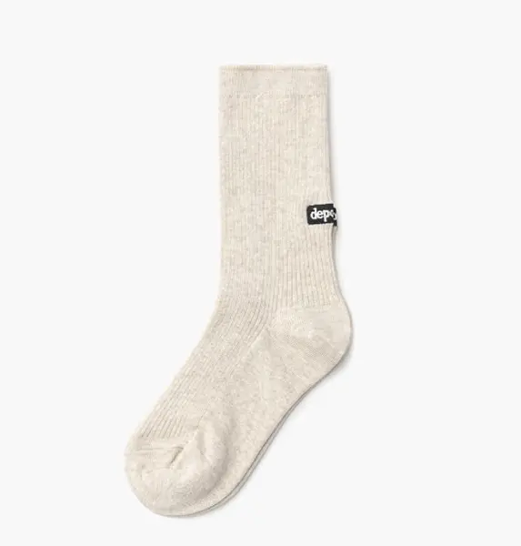 韓国発ライフスタイルブランド「depound」のポップアップでもらえる「logo ribbed socks」