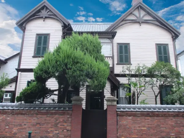 旧門兆鴻邸を改装した神戸の「パンとエスプレッソと異人館」異国情緒あふれる建物外観