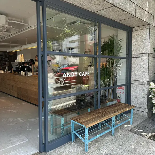 東京・代官山の「ANDY CAFE」の外観