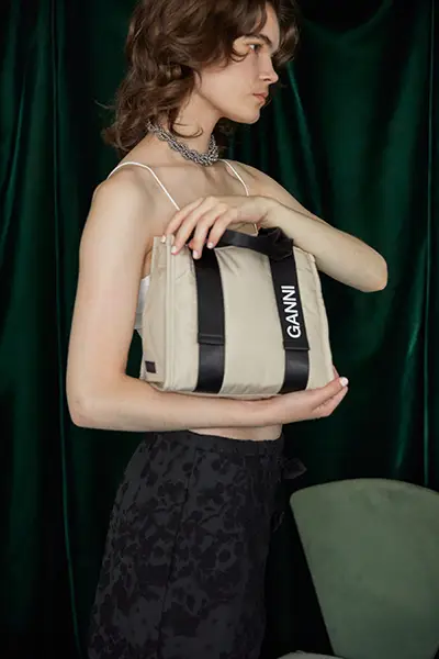 「【GANNI for ADAM ET ROPE'】Recycled tech Tote」