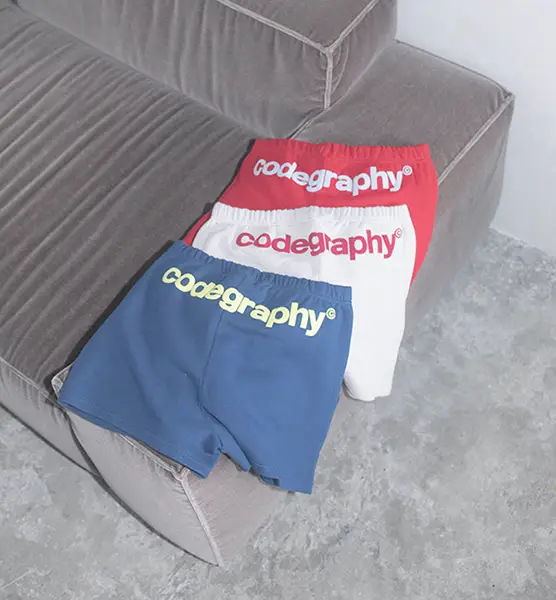 「HTH × codegraphy hip logo shorts」