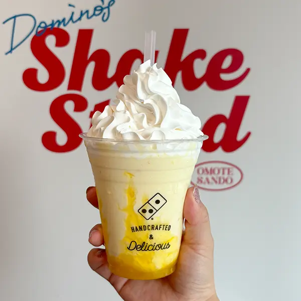 表参道に期間限定オープンした「Domino's Shake Stand​ OMOTESANDO」で展開される「ドミノシェイク サマーレモン」