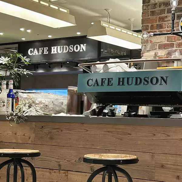 ゆったりできるカフェである新宿の「CAFE HUDSON」