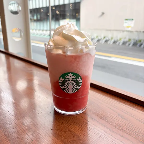 スターバックスの「ラブ ＆amp; ピーチ フラペチーノ」