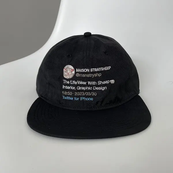 ファッション＆インテリアブランド「MAISON STRAYSHEEP（メゾン ストレイシープ）」のナイロンキャップ「NYLON TWEET CAP」のフロント