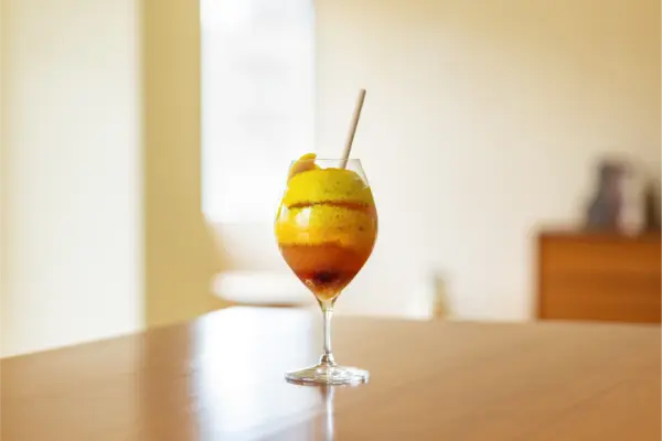 ノンアルコールシロップ「nomca!」を使ったアレンジレシピ、グレープフルーツジュースを使った『nomca!with Citrus』