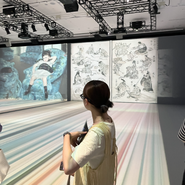 新宿で開催中の「Immersive Museum TOKYO vol.3 印象派と浮世絵～ゴッホと北斎、モネと広重～」