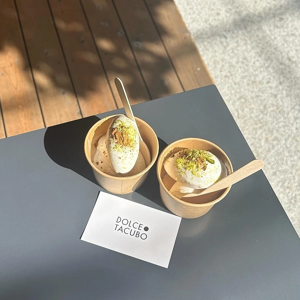 東京都渋谷区・恵比寿にある洋菓子店「DOLCE TACUBO（ドルチェ タクボ）」の「ミルクジェラート」