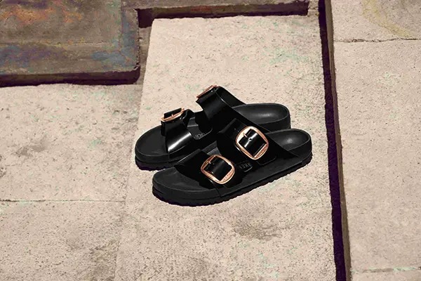 BIRKENSTOCKの「ARIZONA HIGHSHINE BIG BUCKLE」