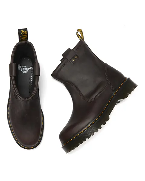 フットウェアブランド・Dr. Martens（ドクターマーチン）の新作ブーツ「Anistone Lo Dark Brown Burnished Waxy Pull Up Wp」