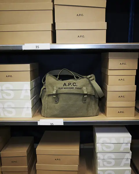 「A.P.C.」の「Recuperation ショルダーバッグ」