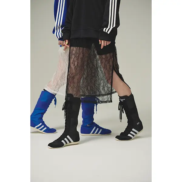 adidas スニーカー 販売 ブーツ