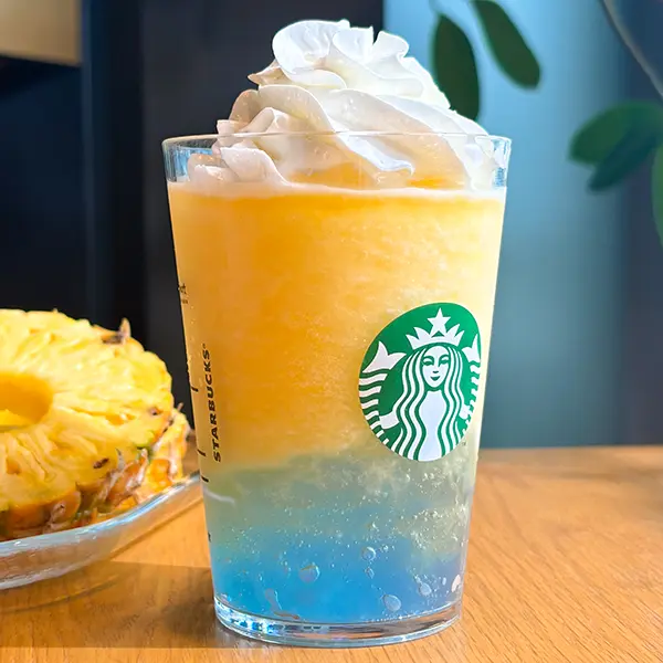 スターバックスの「サンシャイン パイン フラペチーノ」