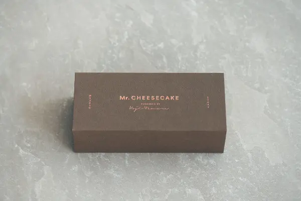 「Mr. CHEESECAKE（ミスターチーズケーキ）」の秋コレクション第1弾「Mr. CHEESECAKE Cafe au Marron（カフェ オ マロン）」のＢＯＸ