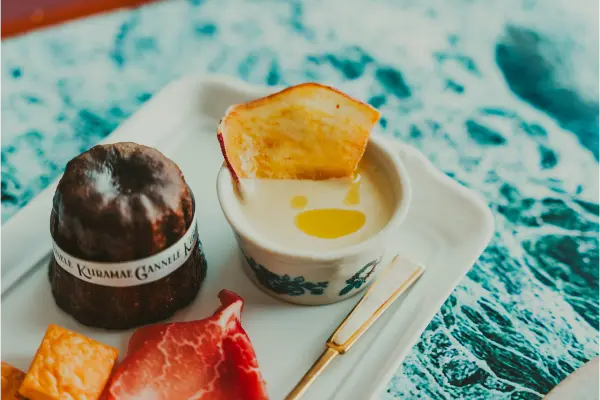 東京・蔵前の「KURAMAE CANNELÉ CAFE（クラマエカヌレカフェ）」初のランチメニューにセットになった冷製ポタージュ