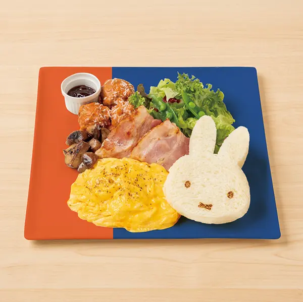 「miffy café tokyo」梅田POP UPで提供される「スクランブルエッグプレート」