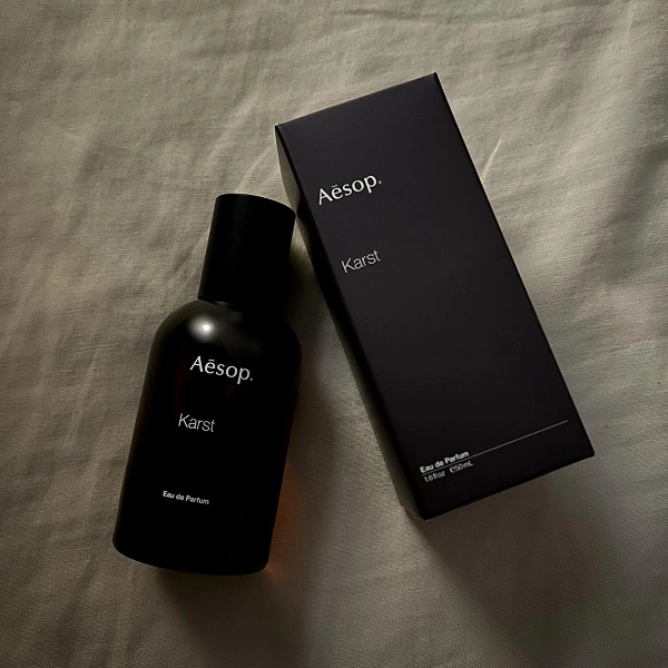 「Aesop（イソップ）」の「カースト オードパルファム」