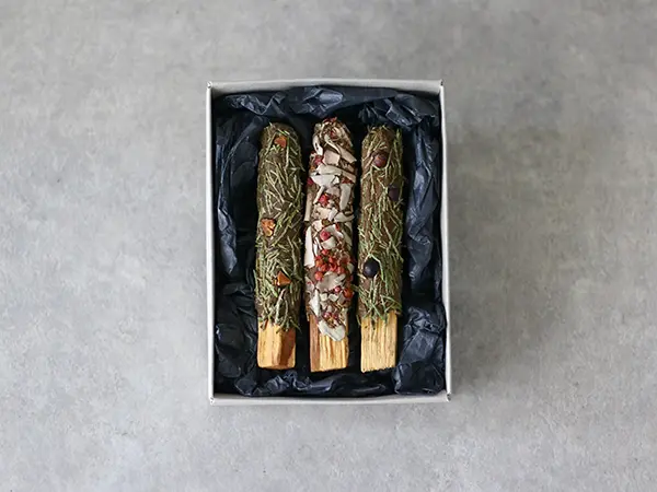 「G:Land」の「Positive Energy Palo Santo Pops 3 sticks -Heath」