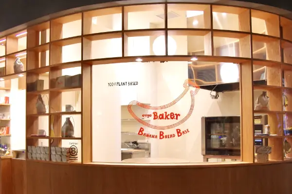 虎ノ門ヒルズのバナナブレッド専門店「ovgo Baker BBB（オブゴベイカーバナナブレッドベース）」の店舗外観