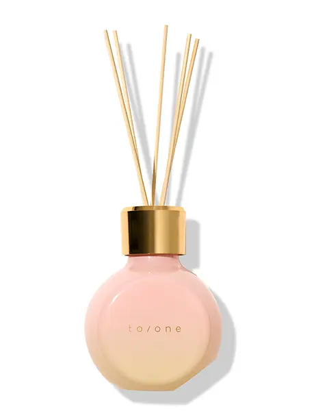 「to/one」Fragrance Collectionの「トーン スウィート ブーケ ディフューザー」