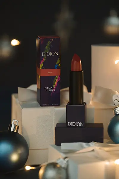 「DIDION」のホリデーコフレ「DIDION ”Starry Night Coffret” SET」の「DIDION PLUMPING LIPSTICK」『07 Leon』