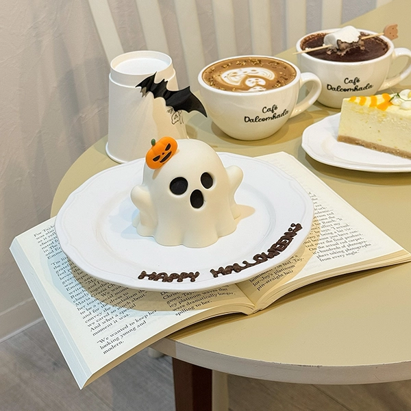 東京・新宿御苑にある「Cafe Dalcomhada」のハロウィーンメニュー