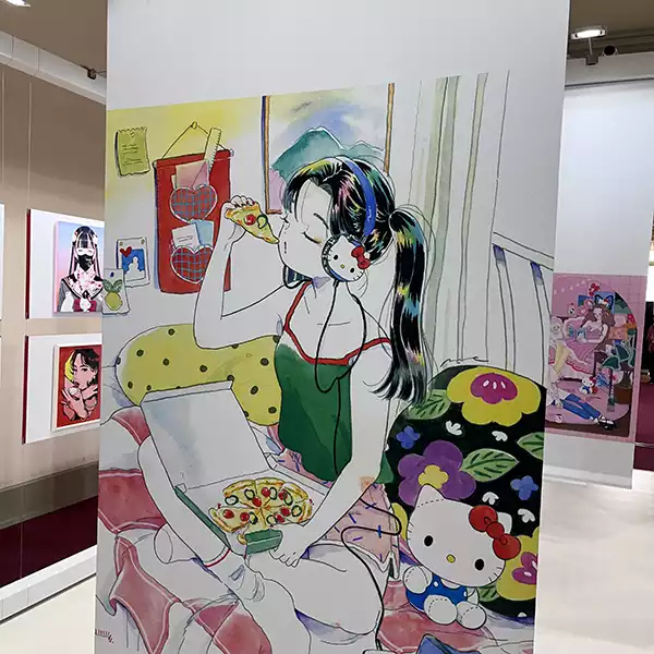 「Hello Kitty展ｰわたしが変わるとキティも変わるｰ」で展示されているクリエイターのイラスト