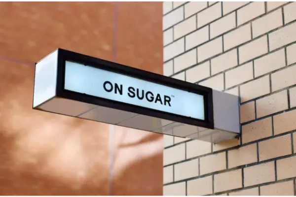 福岡発のドーナツ＆ベイクショップ「ON SUGAR」薬院本店の店舗外観