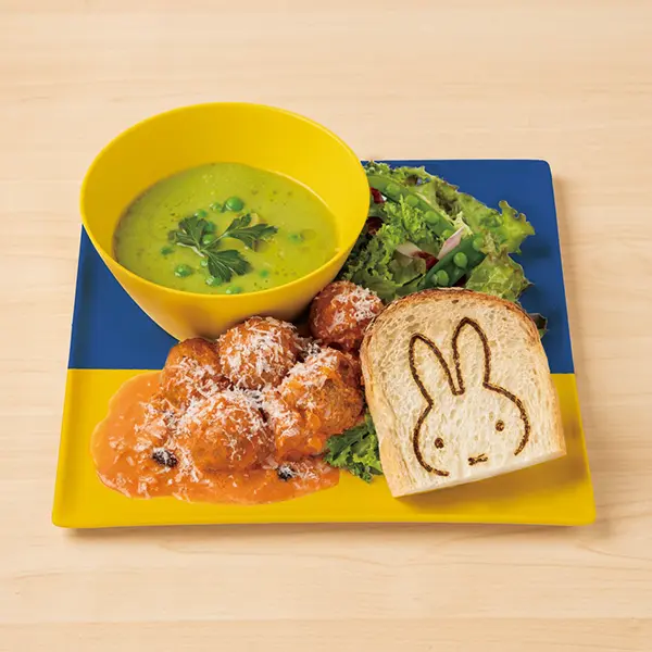 「miffy café tokyo」梅田POP UPで提供される「ミートボール トマト煮プレート」