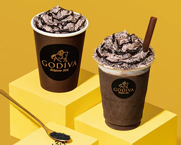 「GODIVA（ゴディバ）」のチョコレートドリンク、ブラックフライデー期間限定の新フレーバー「ショコリキサー ダークチョコレート＆ブラックセサミ」アイスとホット