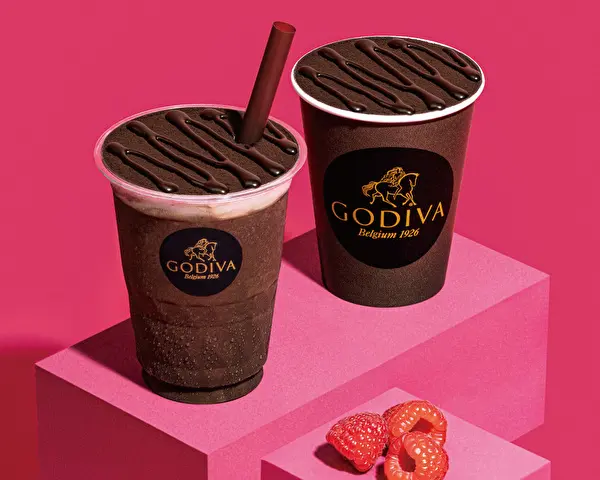 「GODIVA（ゴディバ）」のチョコレートドリンク、ブラックフライデー期間限定の新フレーバー「ショコリキサー ダークチョコレート＆ラズベリー」アイスとホット