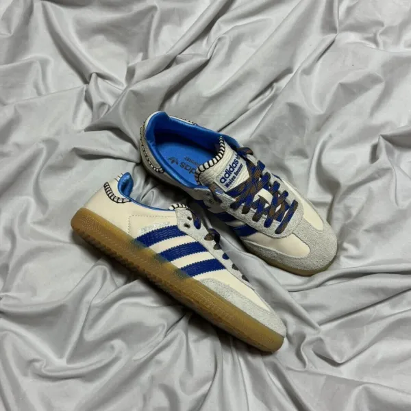 adidas（アディダス）の「adidas WALES BONNER NYLON SAMBA」『WONCLA/ROYBLU/WONWHI』（税込2万7500円）