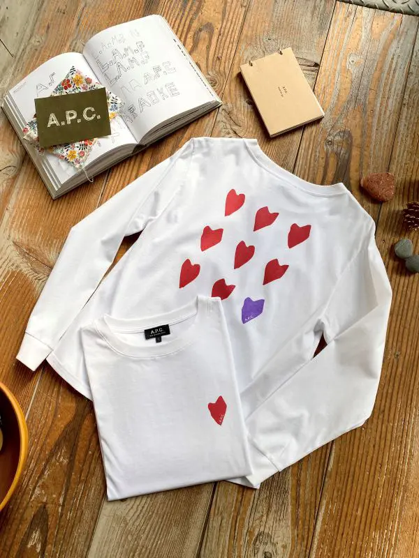 A.P.C. ハートプリント長袖Tシャツ