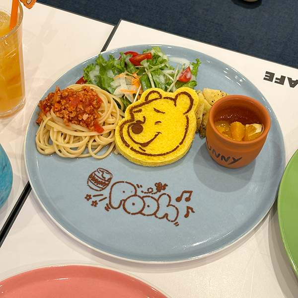 新宿「くまのプーさん」OH MY CAFEの「＜プーさん＞HAPPY パスタプレート」