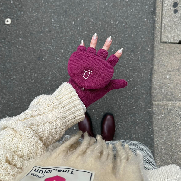 TINA:JOJUNのノベルティ「embroidered gloves」