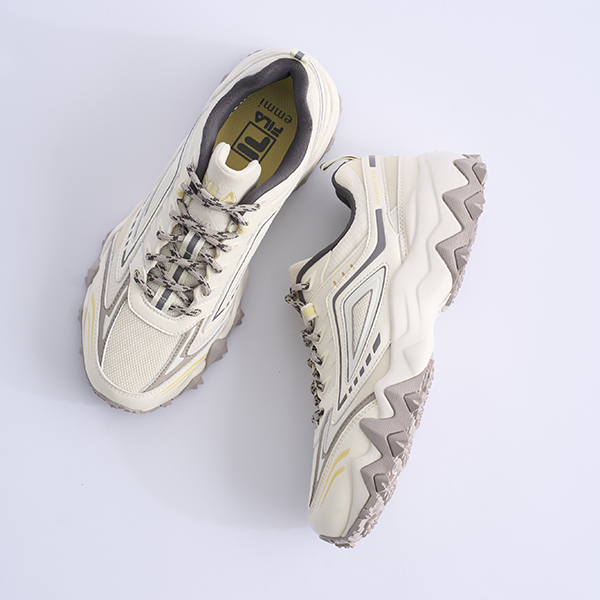 emmiから登場する「【emmi×FILA】OAKMONT V3」