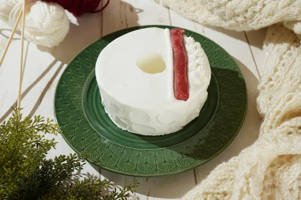 手作りシフォンケーキ専門店「This is CHIFFON CAKE.」2024年クリスマス限定のイチゴシフォン「CHIFFON de Noel」