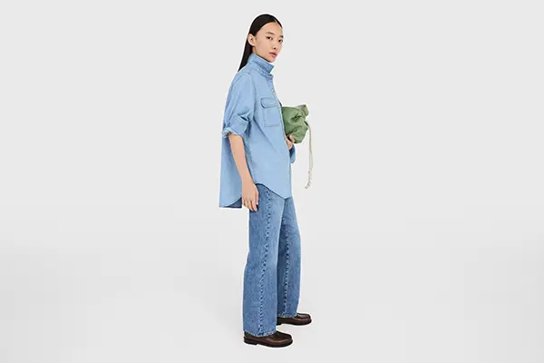 「UNIQLO（ユニクロ）and JW ANDERSON（ジェイ ダブリュー アンダーソン）」2025春夏コレクション「ストレートジーンズ」