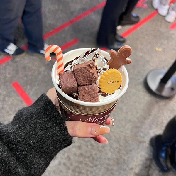 「Christmas Market in 横浜赤レンガ倉庫」で飲めるホットショコラ