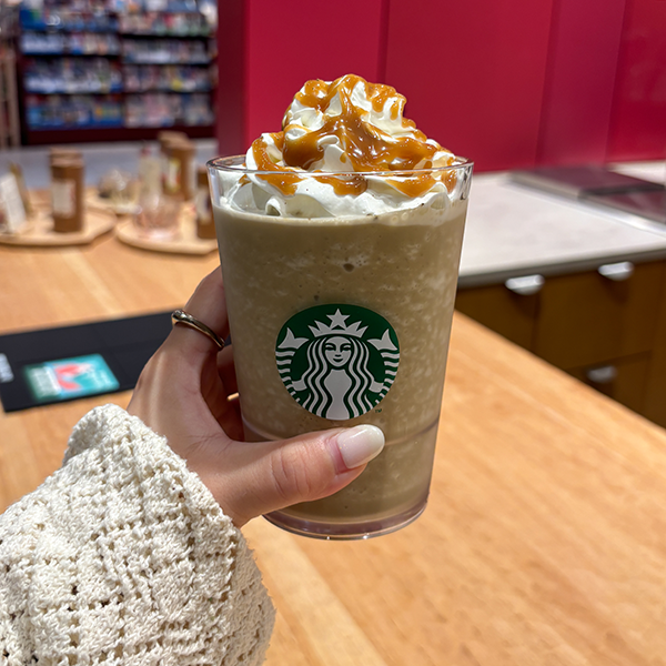 スターバックスの「和栗と和紅茶のフラペチーノ」