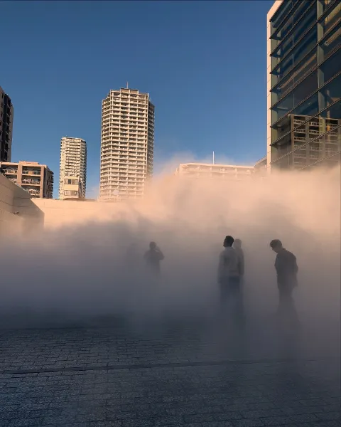 東京都現代美術館開催中の「坂本龍一 | 音を視る 時を聴く」の展示作品《LIFE–WELL TOKYO》霧の彫刻 #47662