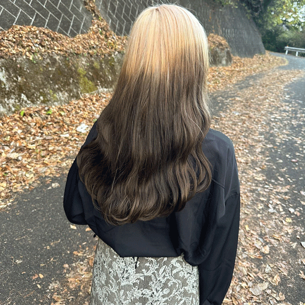 ロングヘアーのルーツカラー