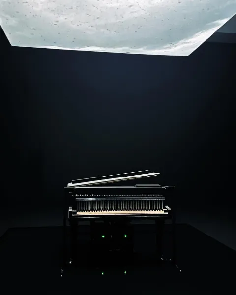 東京都現代美術館開催中の「坂本龍一 | 音を視る 時を聴く」の展示作品《IS YOUR TIME》