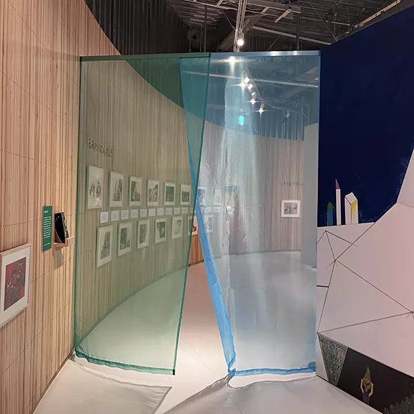 東京・立川の「PLAY! MUSEUM」にて開催されている「堀内誠一展　FASHION・FANTASY・FUTURE」の展示の様子