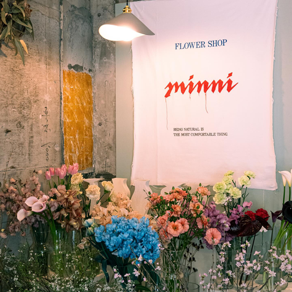 青山の「minni tokyo flower」の店内